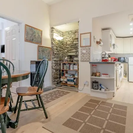 1 Bed In Oc-lr155